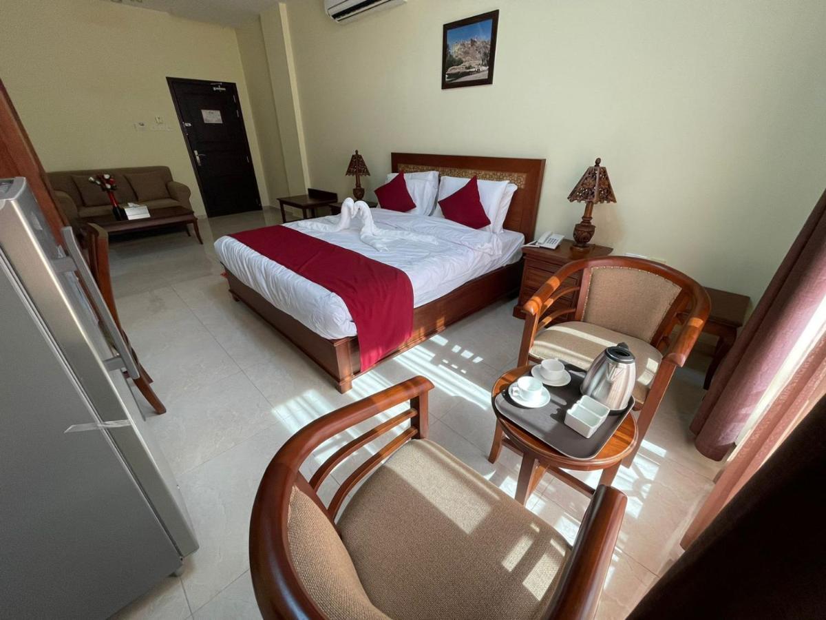 Royal Hotel