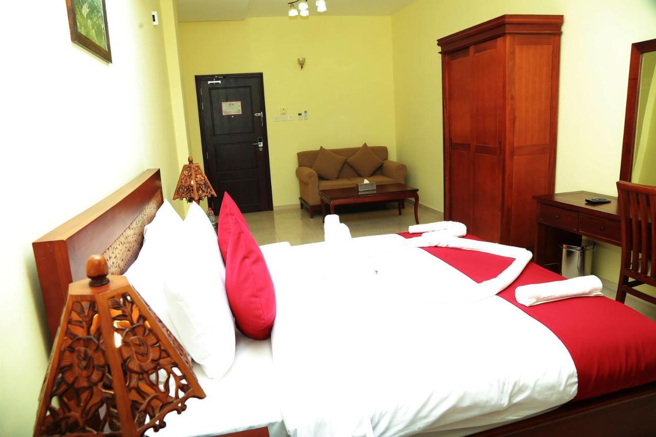 Royal Hotel 3*